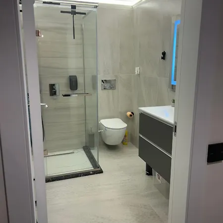 3 Hanul Piratilor Apartmán *